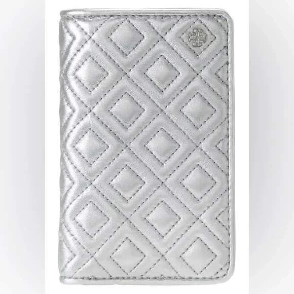 Tory Burch Fleming Medium Metallic Slim Wallet Silver Quilted Leather Wallet - Picture 14 of 17
